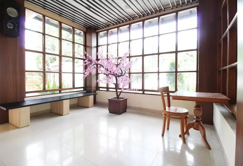 Hotelli Setia Budi Syariah Redpartner