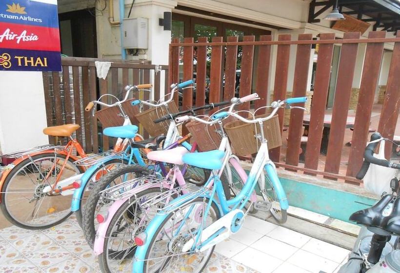 Lucky Backpacker Hostel