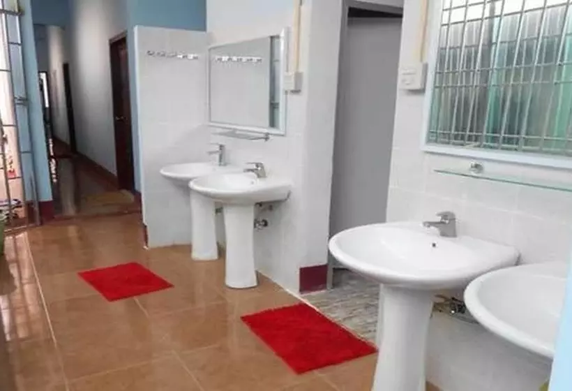 Lucky Backpacker Hostel