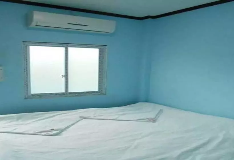 Lucky Backpacker Hostel