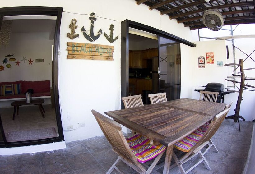 Luxury Villas Monterrico