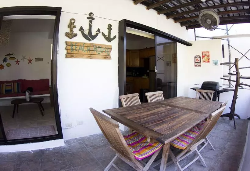 Luxury Villas Monterrico