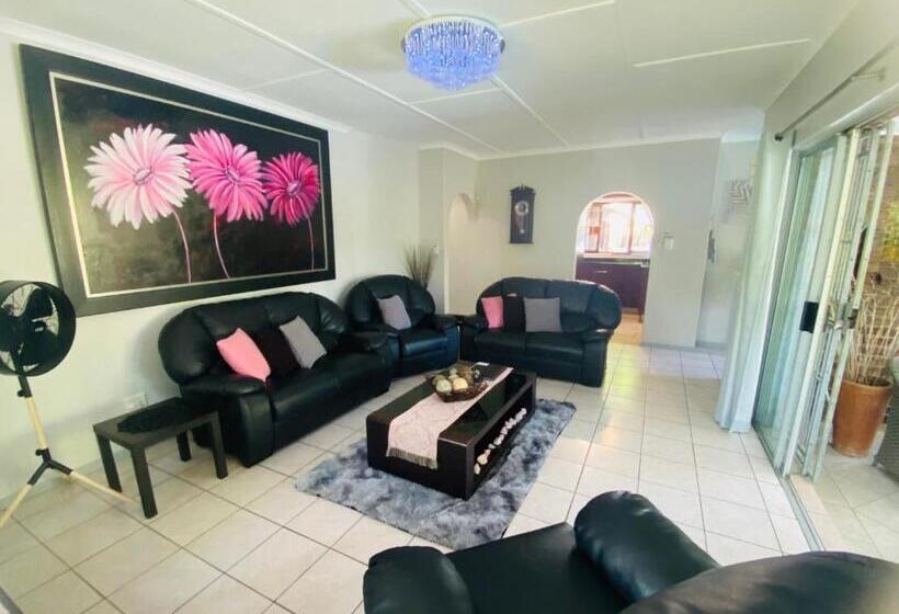 Pelican S Nest Holiday Home St Lucia