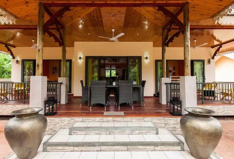 پانسیون Casa De Leela Self Catering Guest House