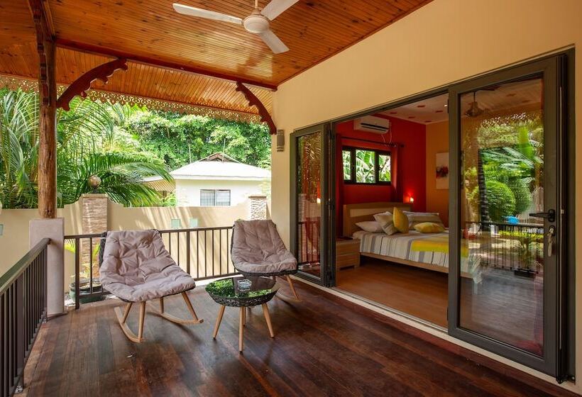 پانسیون Casa De Leela Self Catering Guest House