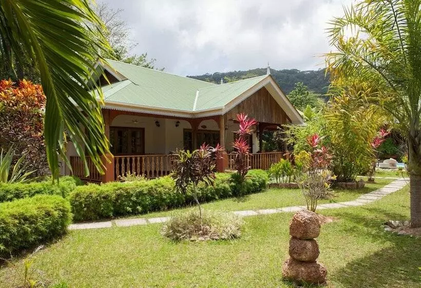 پانسیون Casa De Leela Self Catering Guest House