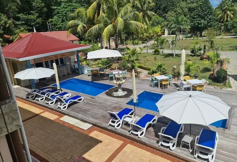 پانسیون Casa De Leela Self Catering Guest House