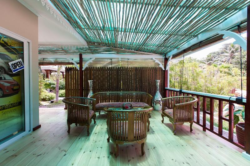 پانسیون Casa De Leela Self Catering Guest House