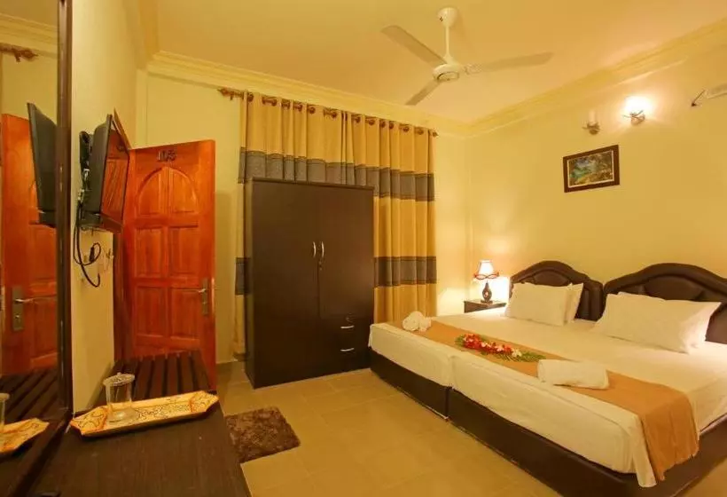 پانسیون Hanifaru Transit Inn