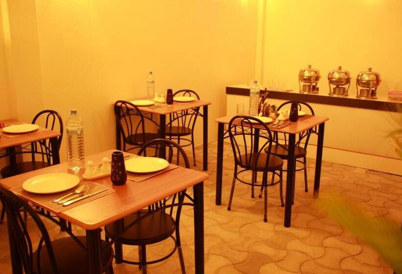 پانسیون Hanifaru Transit Inn