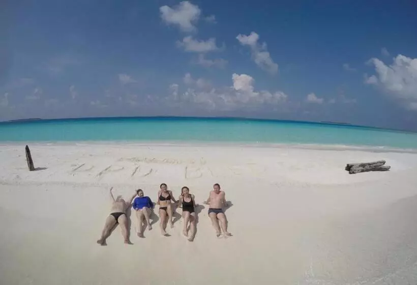 پانسیون Hanifaru Transit Inn