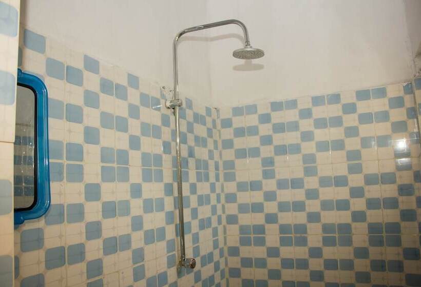 پانسیون Jinsaab Inn