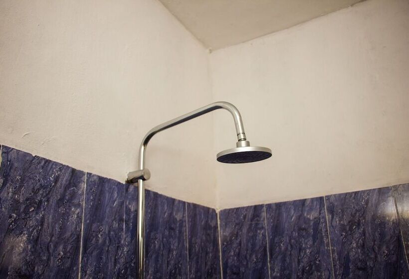 پانسیون Jinsaab Inn