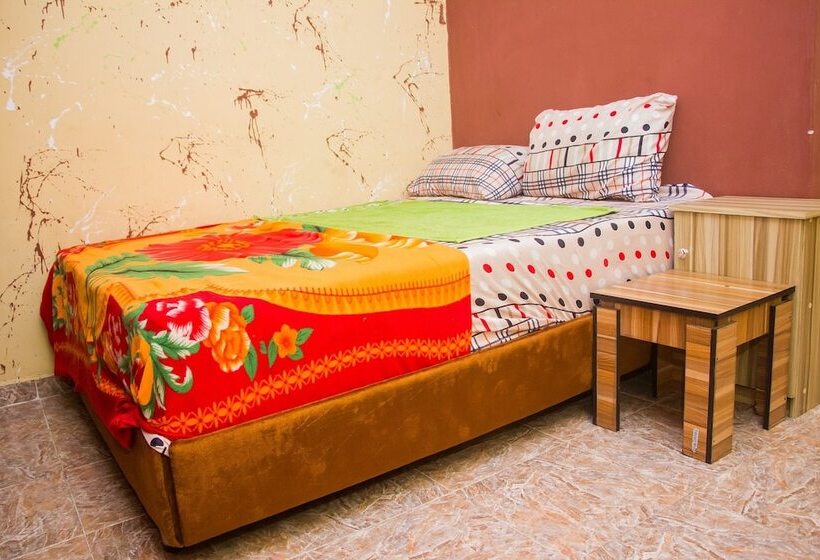 پانسیون Jinsaab Inn