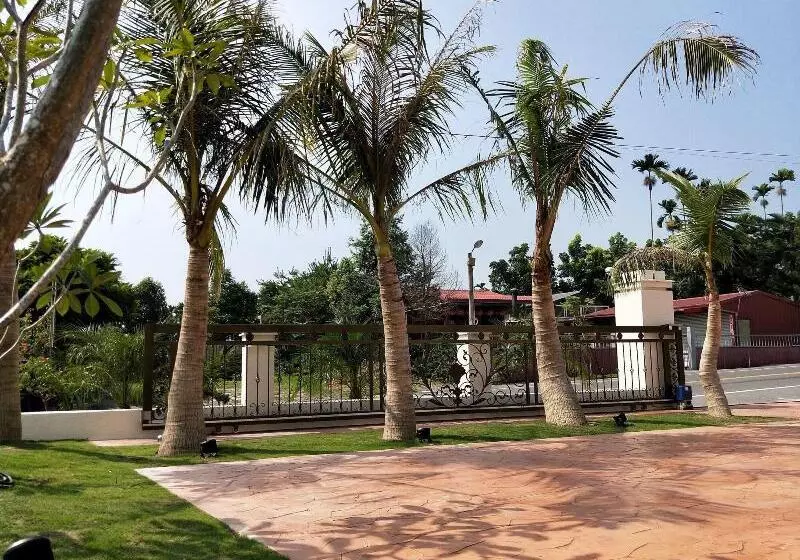 پانسیون Kurumba Jiji B&b