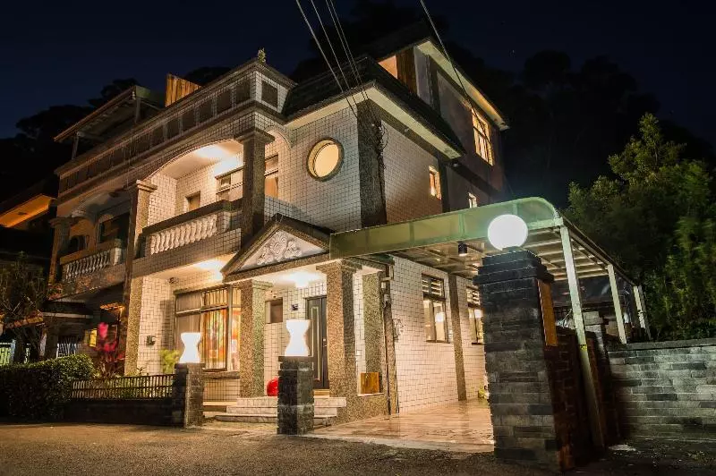 پانسیون So Art Guesthouse & Hostel