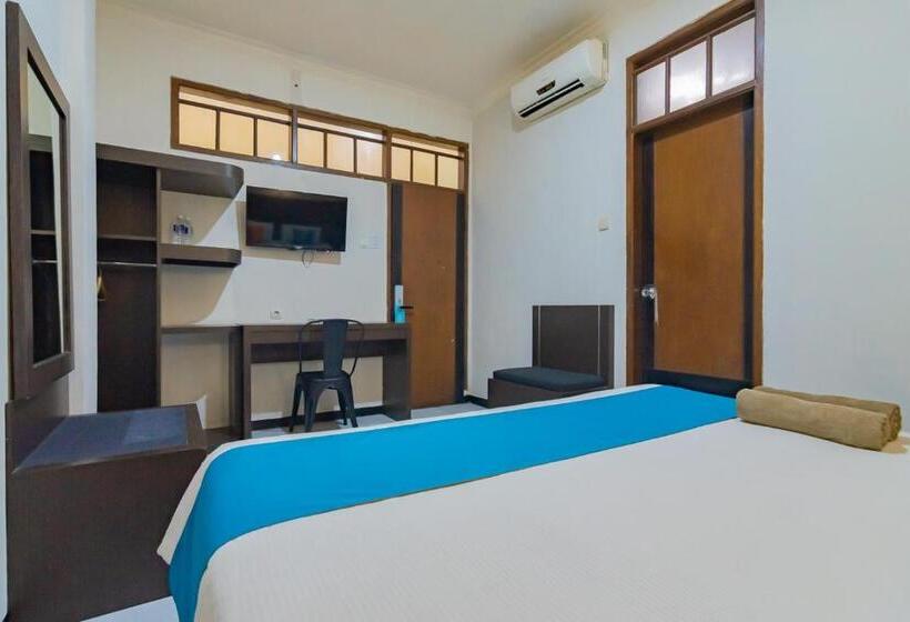 Sans Hotel Cihampelas Bandung