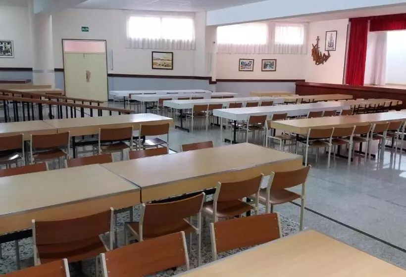 هاستل Centro San Viator