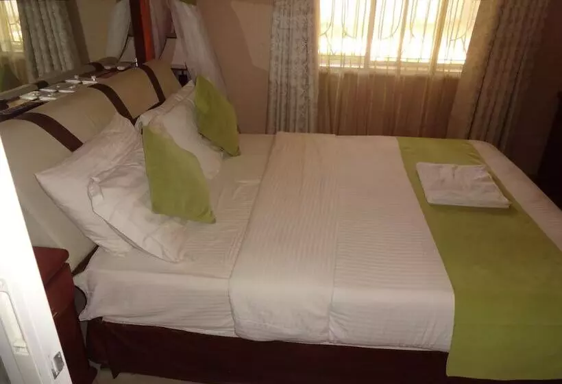مسافرخانه Milimani Holiday Resort