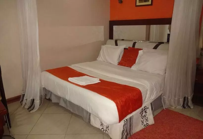 مسافرخانه Milimani Holiday Resort