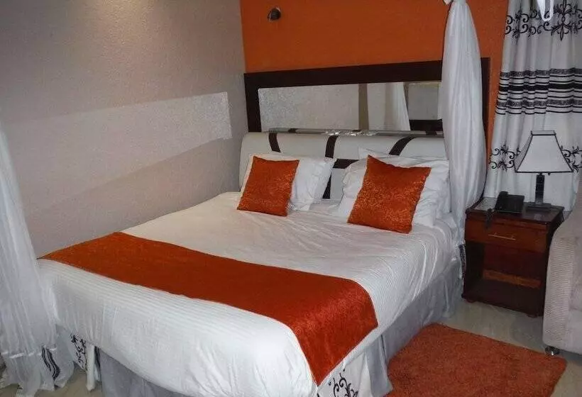 مسافرخانه Milimani Holiday Resort