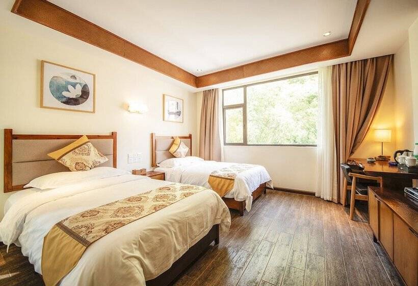 בית מלון כפרי Dongfang Tianshe Resort