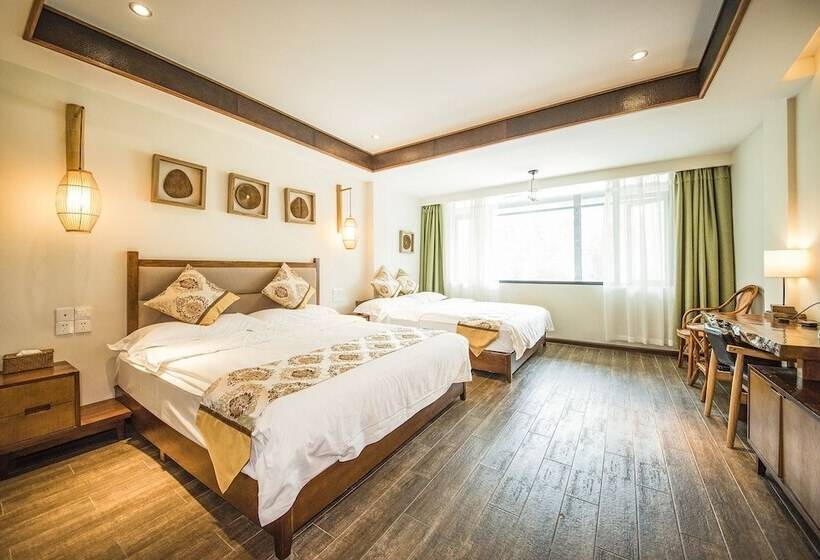 בית מלון כפרי Dongfang Tianshe Resort