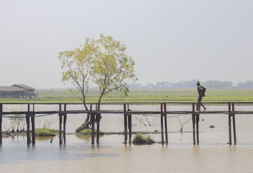هتل Moe Yun Gyi Wetlands Resort