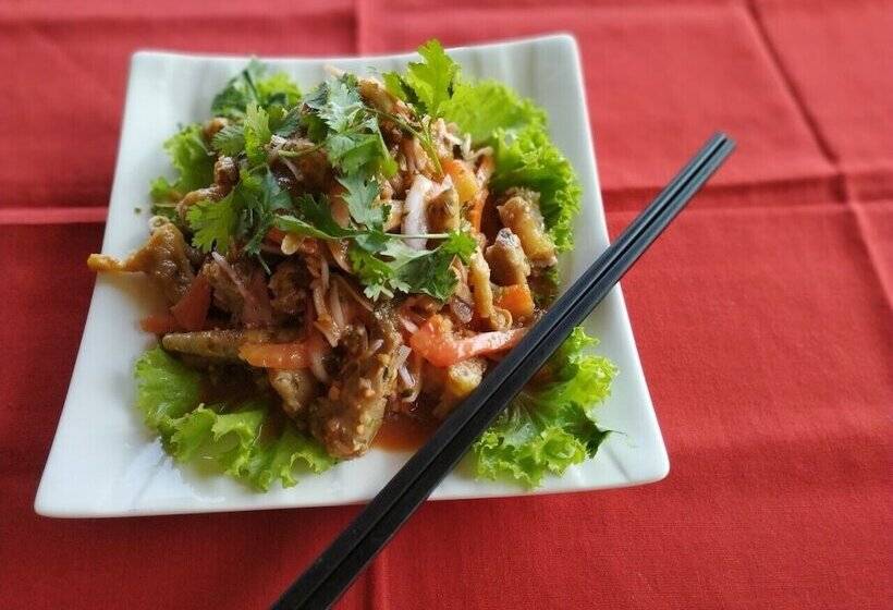 هتل Moe Yun Gyi Wetlands Resort