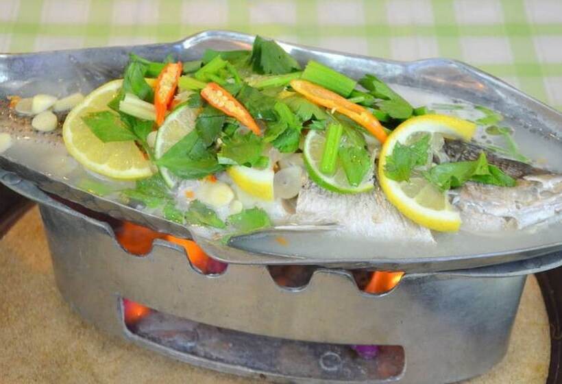 هتل Moe Yun Gyi Wetlands Resort