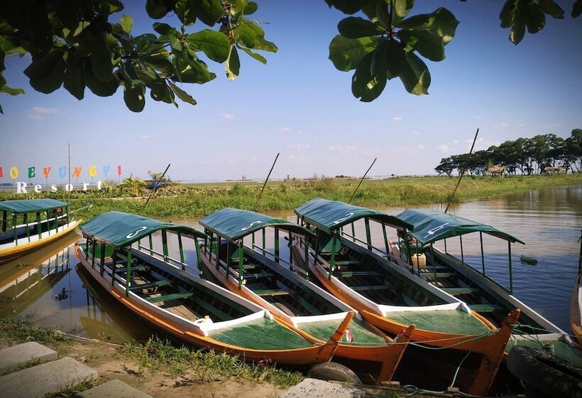 هتل Moe Yun Gyi Wetlands Resort