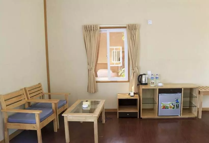 هتل Moe Yun Gyi Wetlands Resort