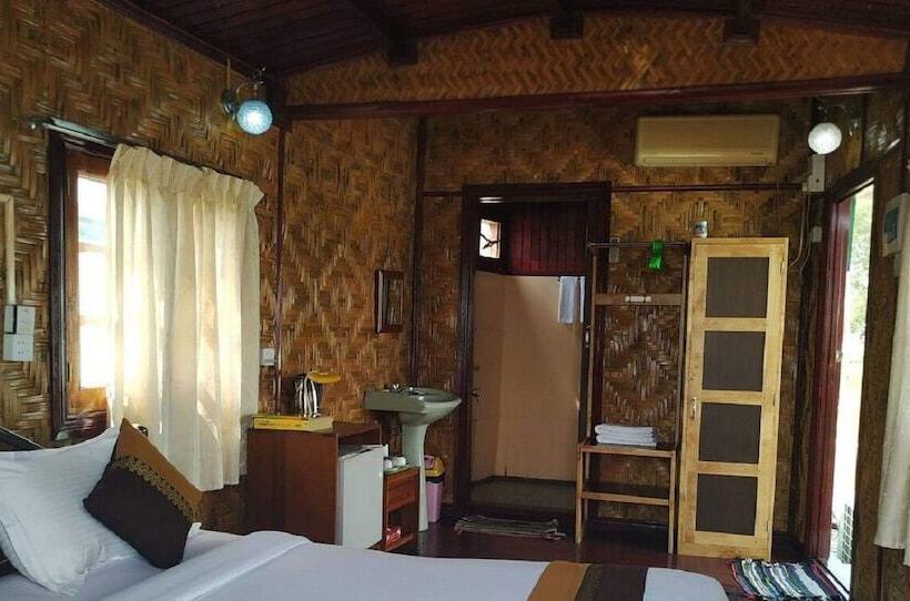 هتل Moe Yun Gyi Wetlands Resort