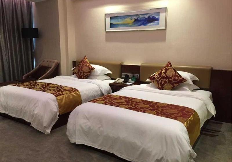 فندق The Century