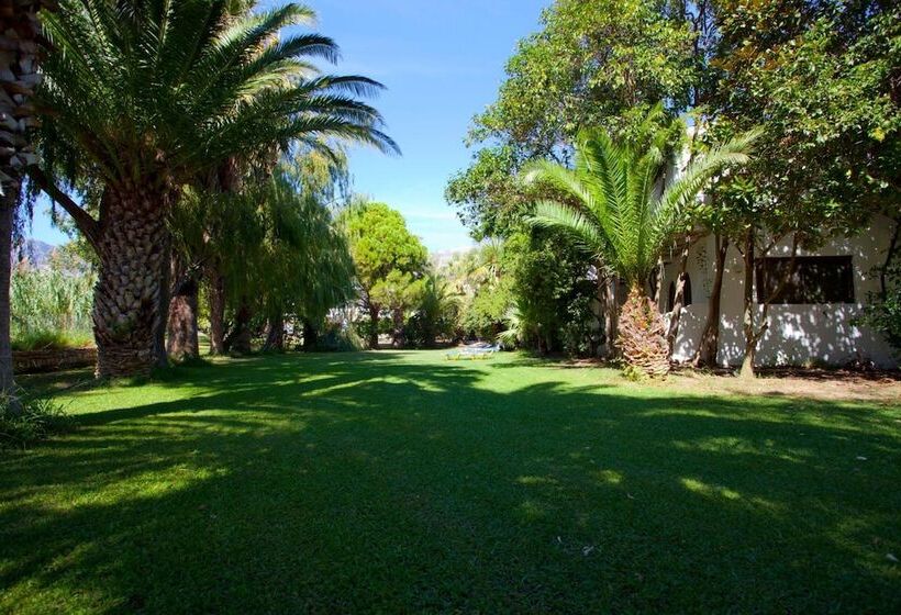 פנסיון Damnoni Paradise