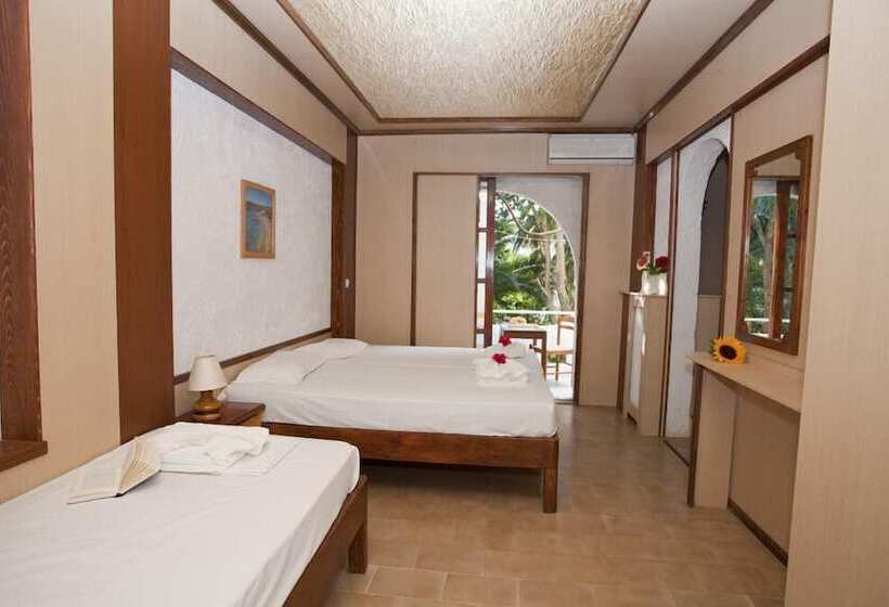 פנסיון Damnoni Paradise