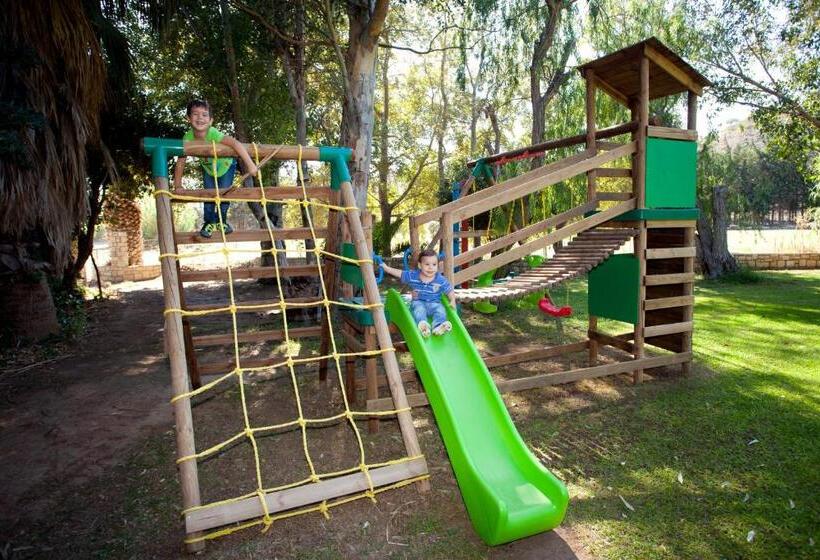 פנסיון Damnoni Paradise