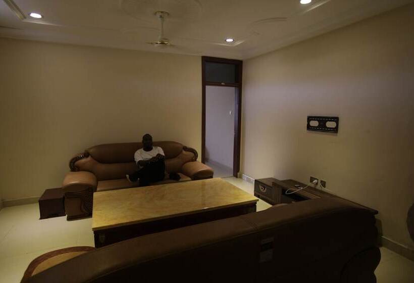 بنسيون X Class Guesthouse By Bwhospitality