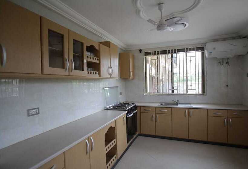 بنسيون X Class Guesthouse By Bwhospitality