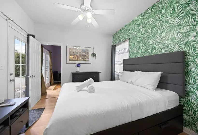پانسیون Cozy Backhouse Stay – Sleeps 2 Beverly Hills Adj