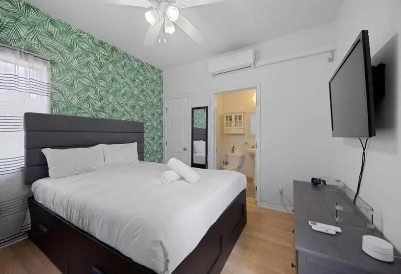 پانسیون Cozy Backhouse Stay – Sleeps 2 Beverly Hills Adj