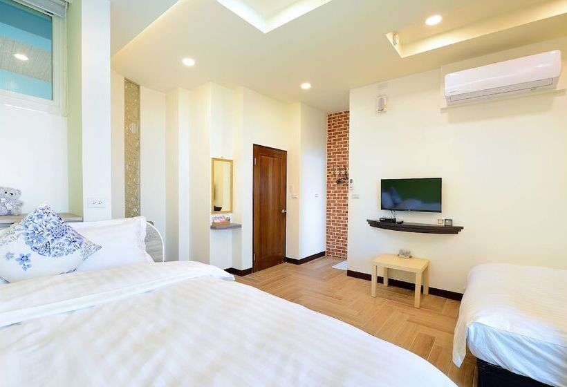 تختخواب و صبحانه Fish Home 15