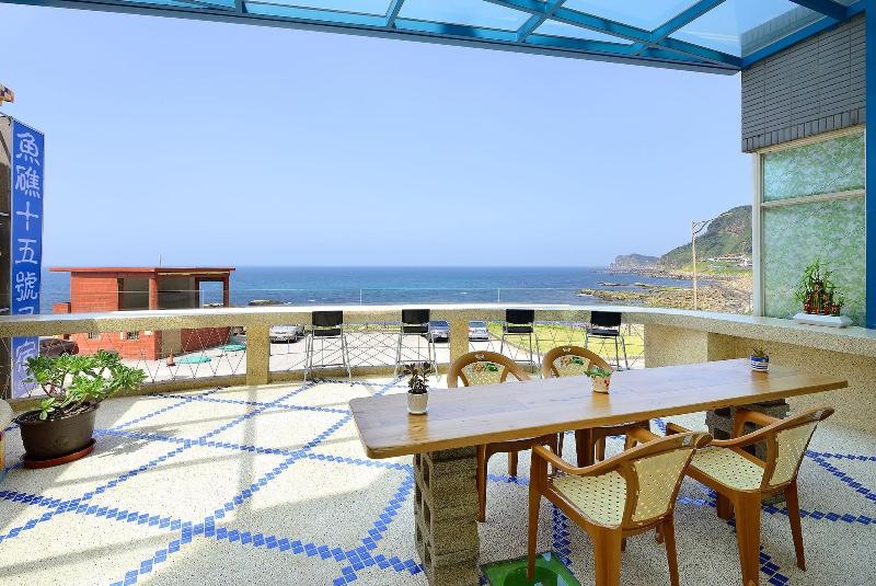 تختخواب و صبحانه Fish Home 15