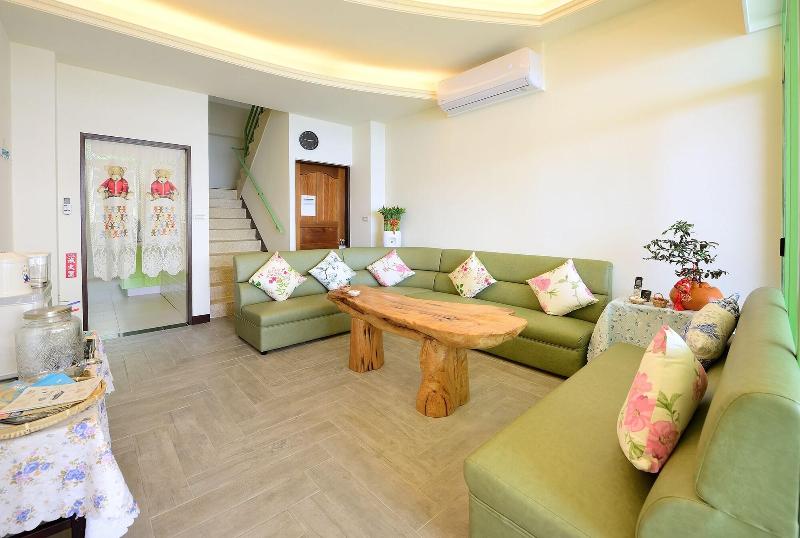 تختخواب و صبحانه Fish Home 15