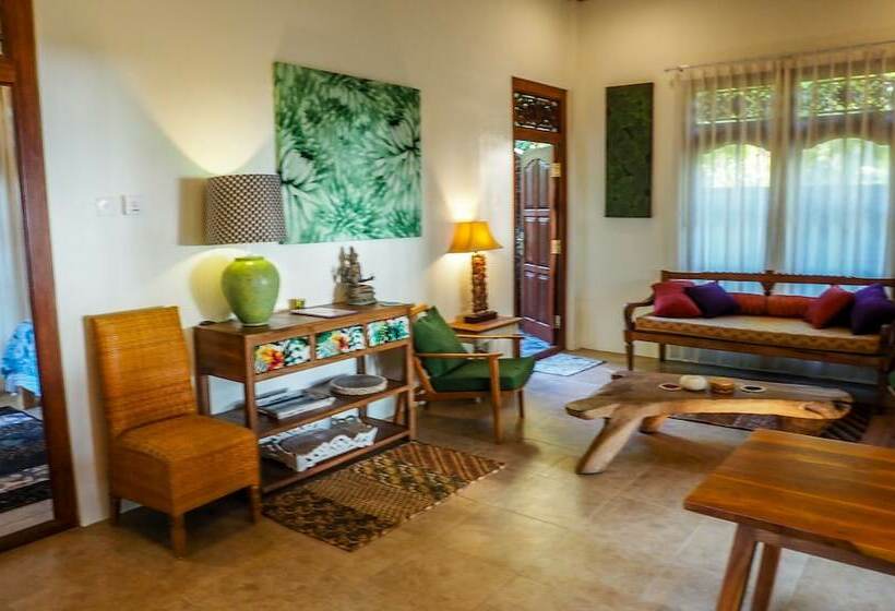 Devi's Place Tejakula