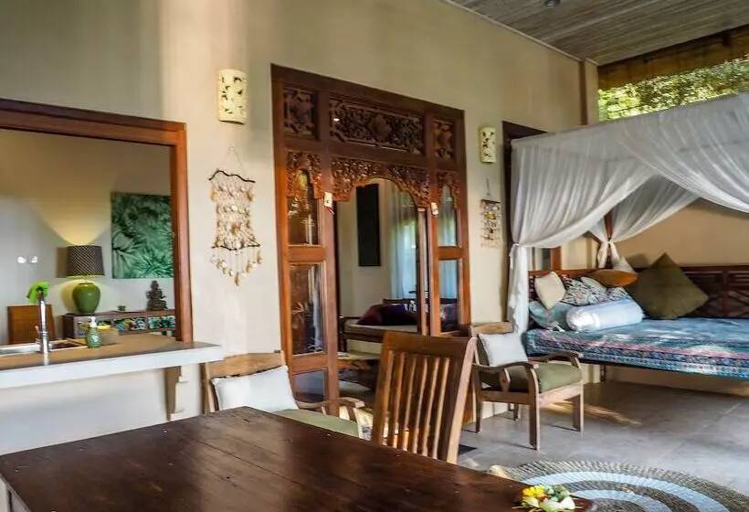 Devi's Place Tejakula