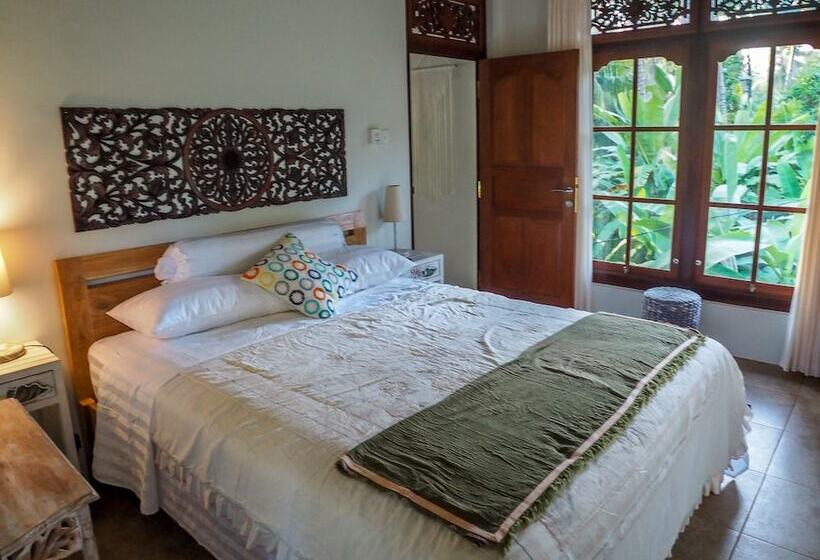 Devi's Place Tejakula