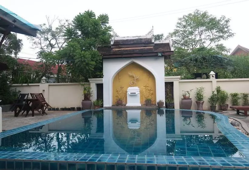ホテル Akira Luang Prabang