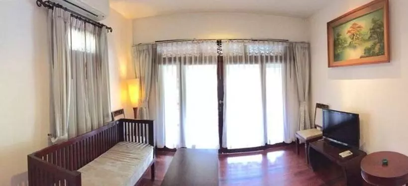 ホテル Akira Luang Prabang