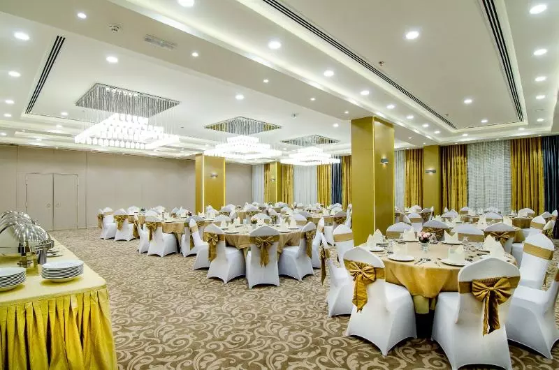 هتل Al Murooj Grand